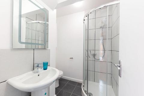 2 Carlisle Close, Kingston Upon Thames, KT2 7AU