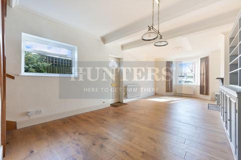 25 Craven Road, Kingston Upon Thames, KT2 6LW