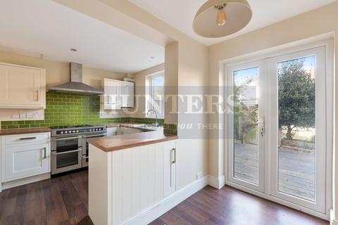 25 Craven Road, Kingston Upon Thames, KT2 6LW