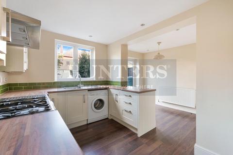 25 Craven Road, Kingston Upon Thames, KT2 6LW