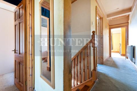 25 Craven Road, Kingston Upon Thames, KT2 6LW