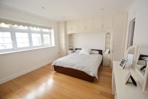 3 bedroom detached bungalow for sale, South Hill Avenue, South Harrow, HA2 0NN