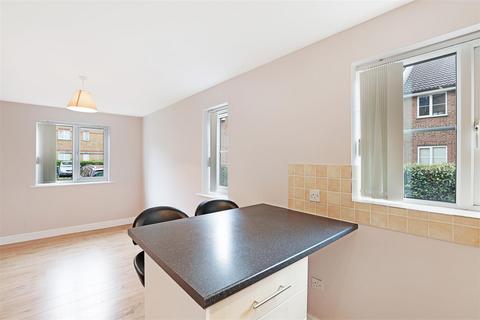 1 bedroom apartment for sale, Thurlow Close, London E4