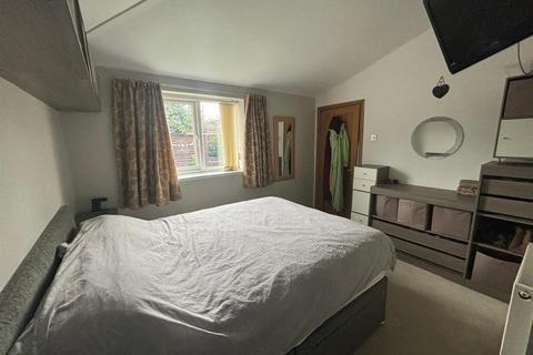 8 Halton Close, Stocksfield, NE43 7ET