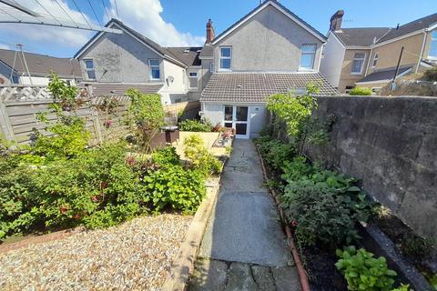 3 bedroom terraced house for sale, College Hill, Llanelli