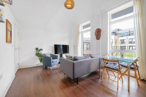2 bedroom flat for sale, Milles Square, SW9