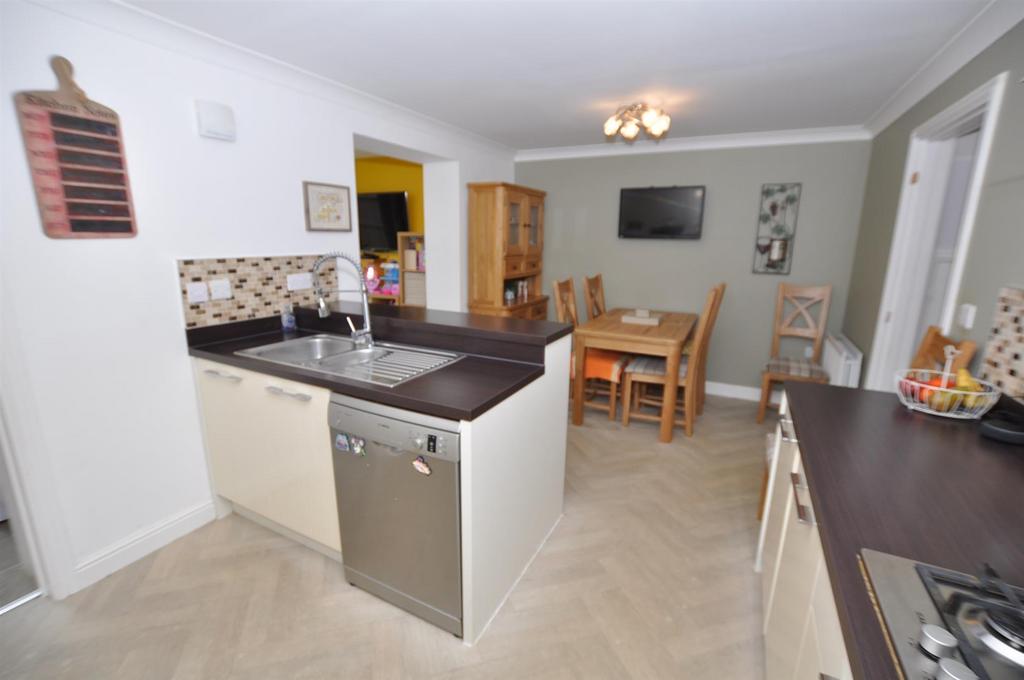 Kitchen/dining room