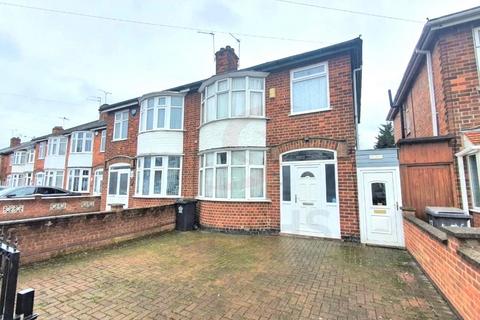 3 bedroom semi-detached house to rent, Gayton Avenue, Leicester LE4