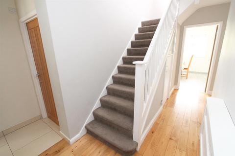 28 Woodbury Drive, Sutton, SM2 5RB