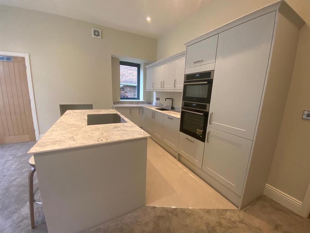 Flat 1 14.jpg