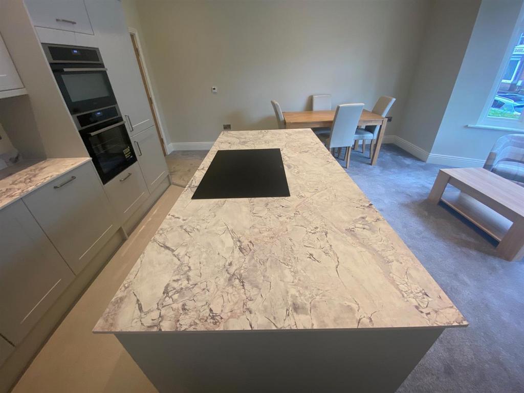 Flat 1 16.jpg