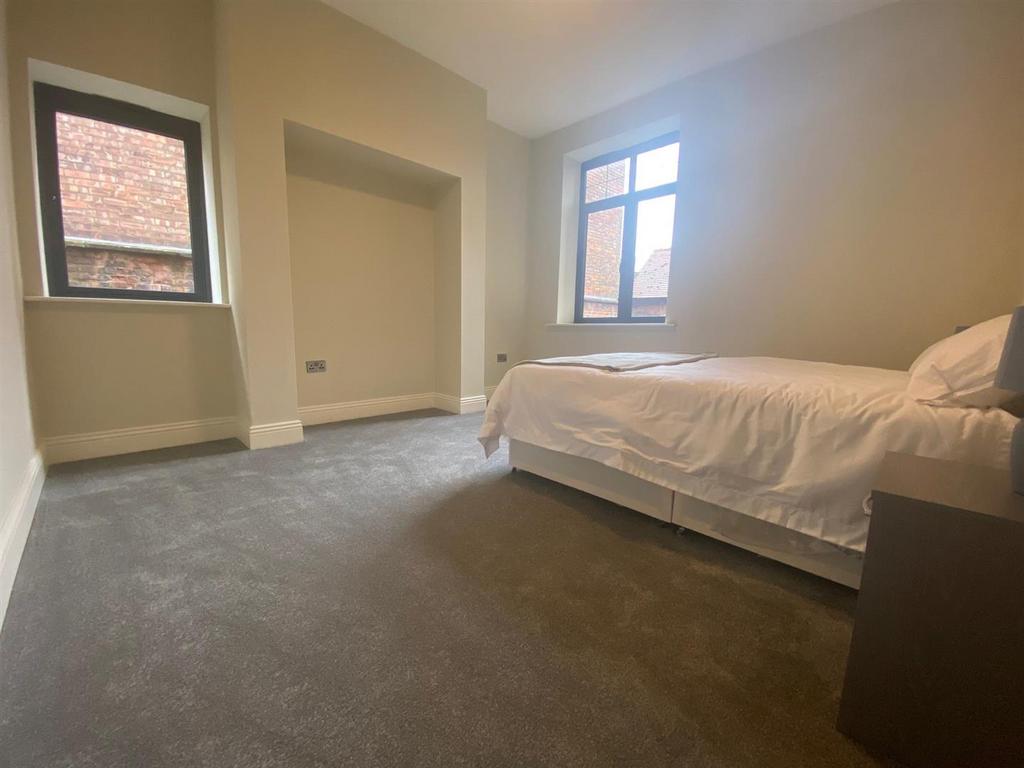 Flat 1 6.jpg