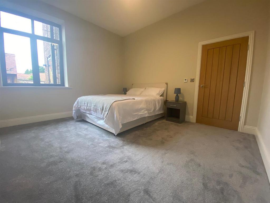 Flat 1 9.jpg