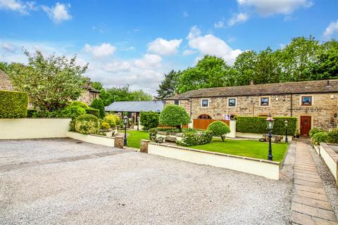 2 bedroom barn conversion for sale, Applehaigh Court, Applehaigh Lane, Wakefield WF4