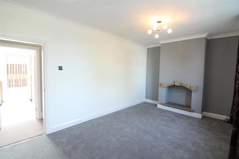 2 bedroom semi-detached house to rent, Spring Grove, Clayton West, Huddersfield