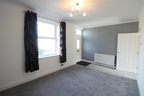 2 bedroom semi-detached house to rent, Spring Grove, Clayton West, Huddersfield