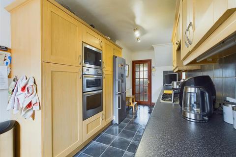 3 bedroom semi-detached house for sale, Lathkil Grove, Buxton