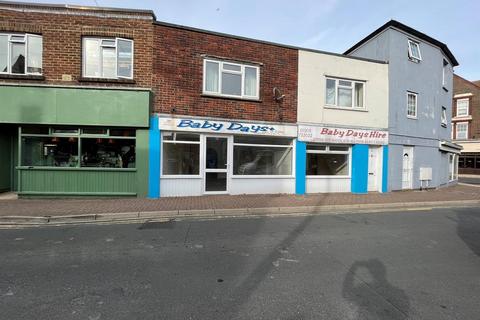 Property to rent, Arcade Road, West Sussex BN17