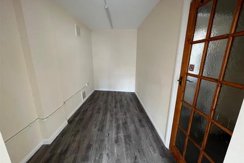 Property to rent, Arcade Road, West Sussex BN17