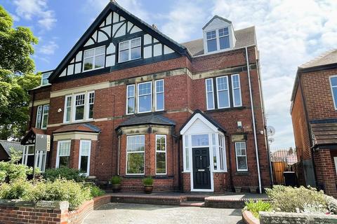 6 bedroom semi-detached house for sale, Grosvenor Road, South Shields