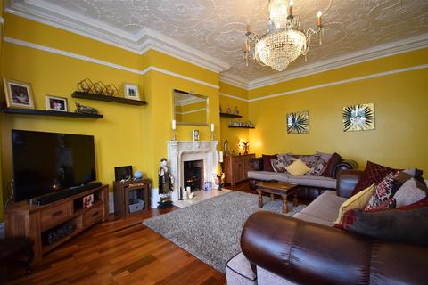 6 bedroom semi-detached house for sale, Grosvenor Road, South Shields