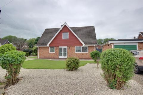 3 bedroom detached house for sale, Arras Drive, Cottingham