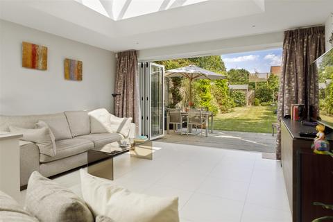 undefined, Coplestone Chase, Guildford GU1