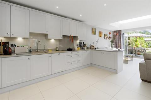 undefined, Coplestone Chase, Guildford GU1