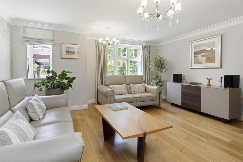 6-Coplestone-Chase-Cranley-Road-Guildford-GU1-2 JW-