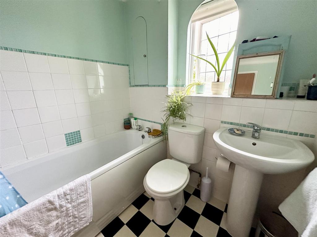 Bathroom.JPEG