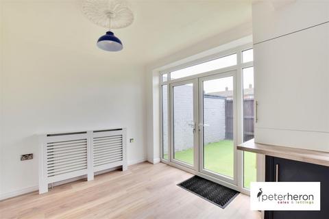 72 Bathgate Avenue, Sunderland, SR5 4RD