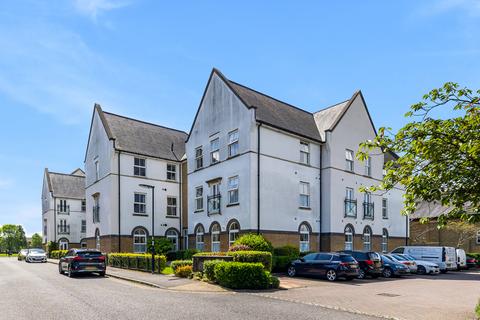 2 bedroom apartment for sale, Coldstream Road, Caterham CR3