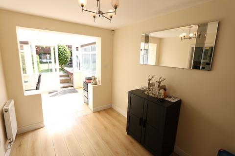 45 Caravel Close, Grays, RM16 6QB