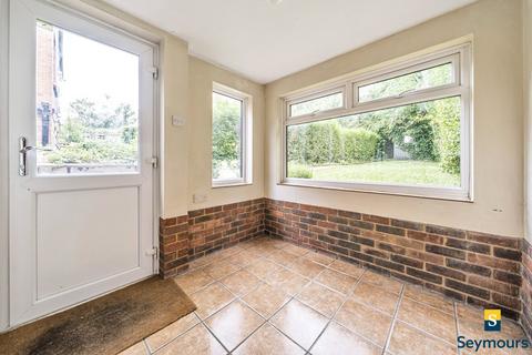 140 Walnut Tree Close, Guildford, GU1 4UB