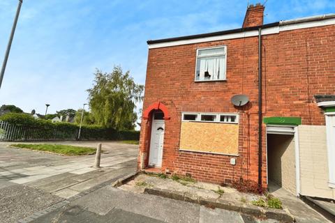 3 bedroom end of terrace house for sale, Mersey Street, Hull, HU8 8SE