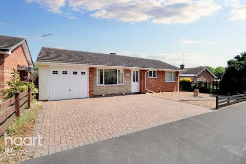 3 bedroom detached bungalow for sale, Red Lion Lane, Sutton