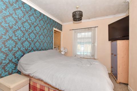 81 Clarendon Place, Dover, CT17 9QD
