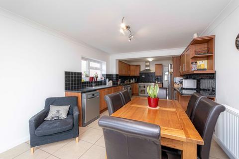7 Chestnut Drive, Greenhill, Herne Bay, CT6 7PP