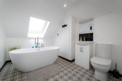 7 Chestnut Drive, Greenhill, Herne Bay, CT6 7PP