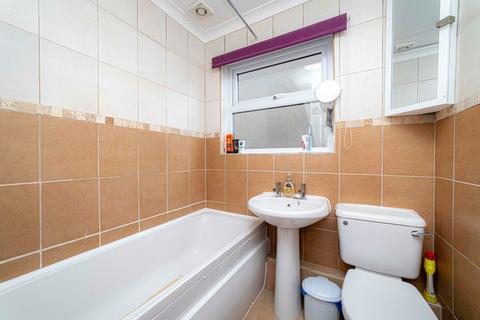 7 Chestnut Drive, Greenhill, Herne Bay, CT6 7PP
