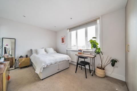 3 bedroom apartment for sale, West End Lane, West Hampstead, London, NW6