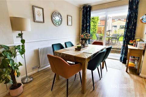9 Ashby Avenue, Chessington, KT9 2BT