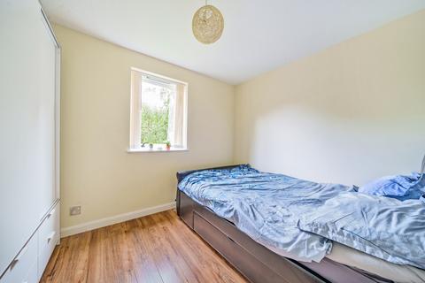 44 Rushdon Close, Romford, RM1 2RE