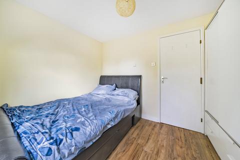 1 bedroom apartment for sale, Rushdon Close, Romford RM1