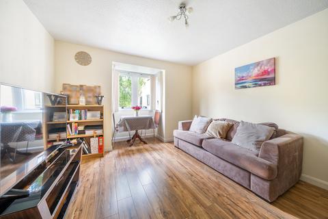 44 Rushdon Close, Romford, RM1 2RE