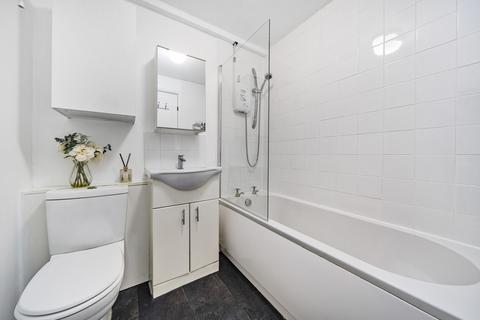 44 Rushdon Close, Romford, RM1 2RE