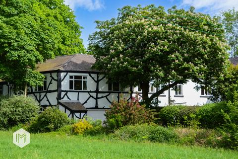 4 bedroom cottage for sale, Long Lane, Westhoughton, Bolton, BL5 2BP