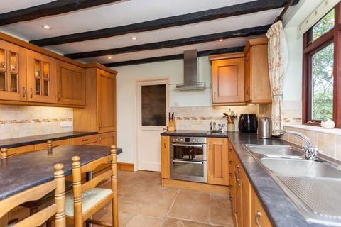 4 bedroom cottage for sale, Long Lane, Westhoughton, Bolton, BL5 2BP