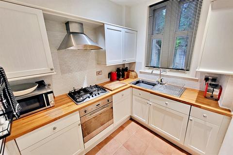 2 bedroom flat for sale, Talbot Woods