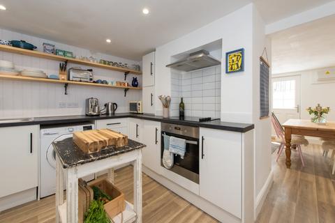 5 Abbots Hill, Ramsgate, CT11 8HN